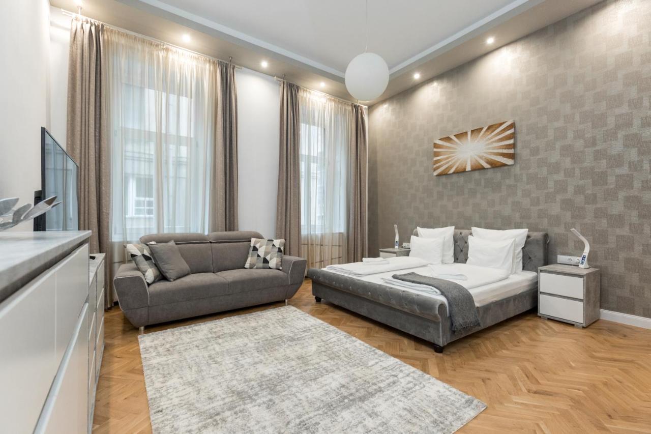 City Center Grand Luxury W 2Br/2Bt Budapest Exterior photo